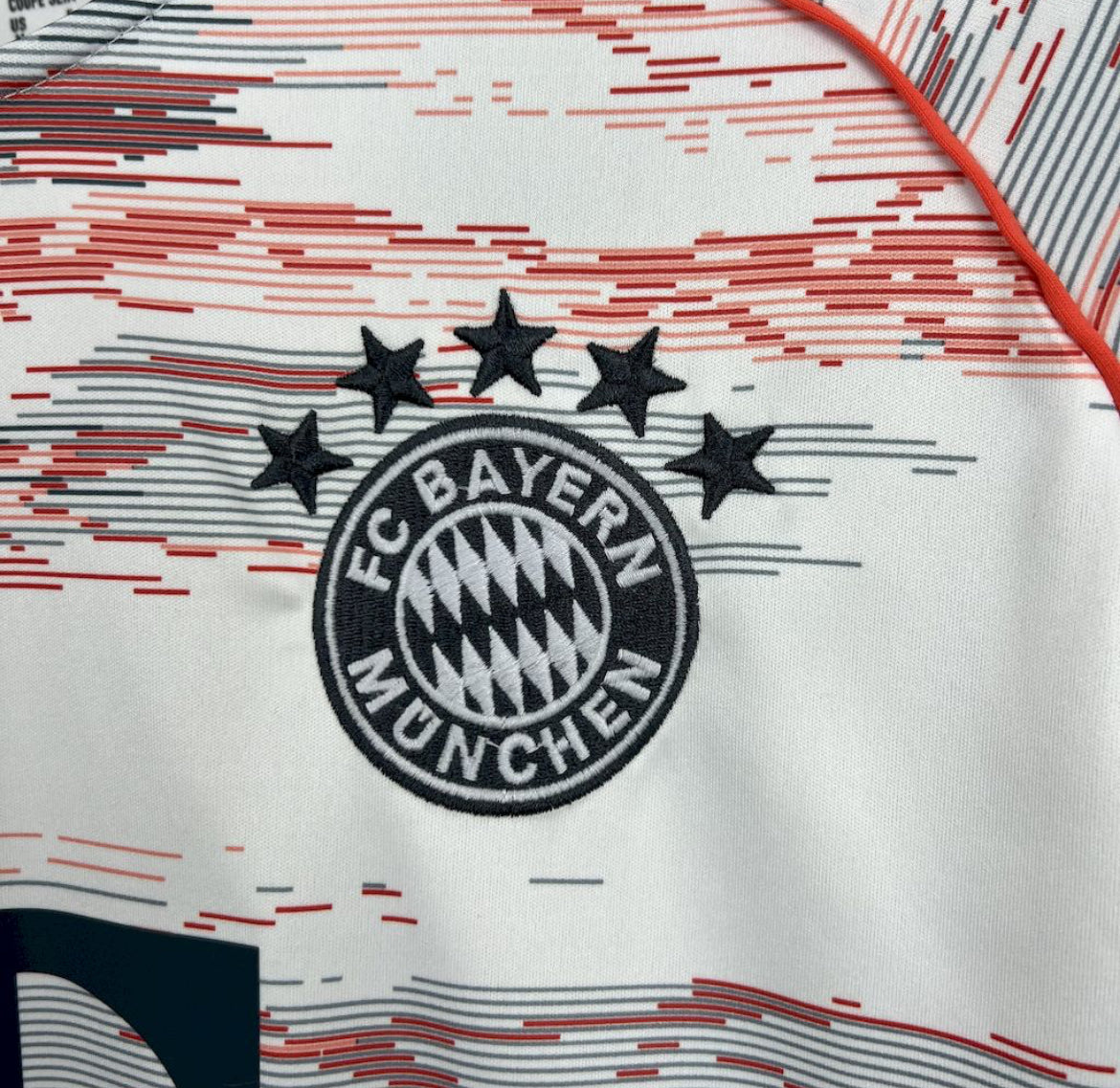Bayern Munich 2025/26 Uit Shirt