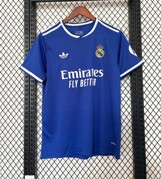 Real Madrid 2025-26 Derde Shirt