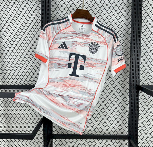 Bayern Munich 2025/26 Uit Shirt