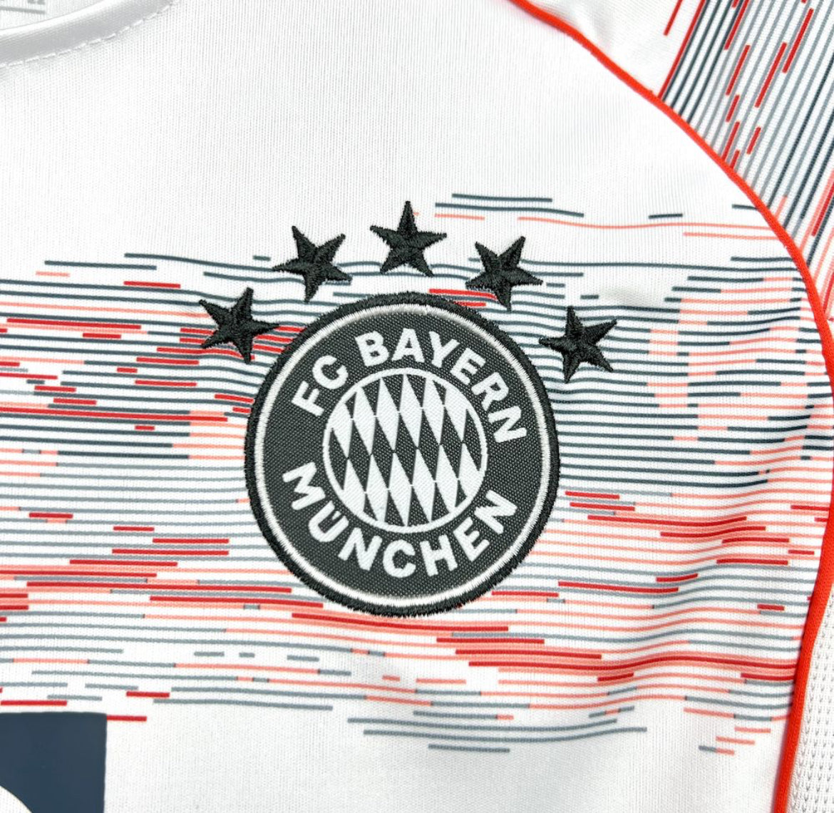 Bayern Munich 2025/26 Uit Kids Kit