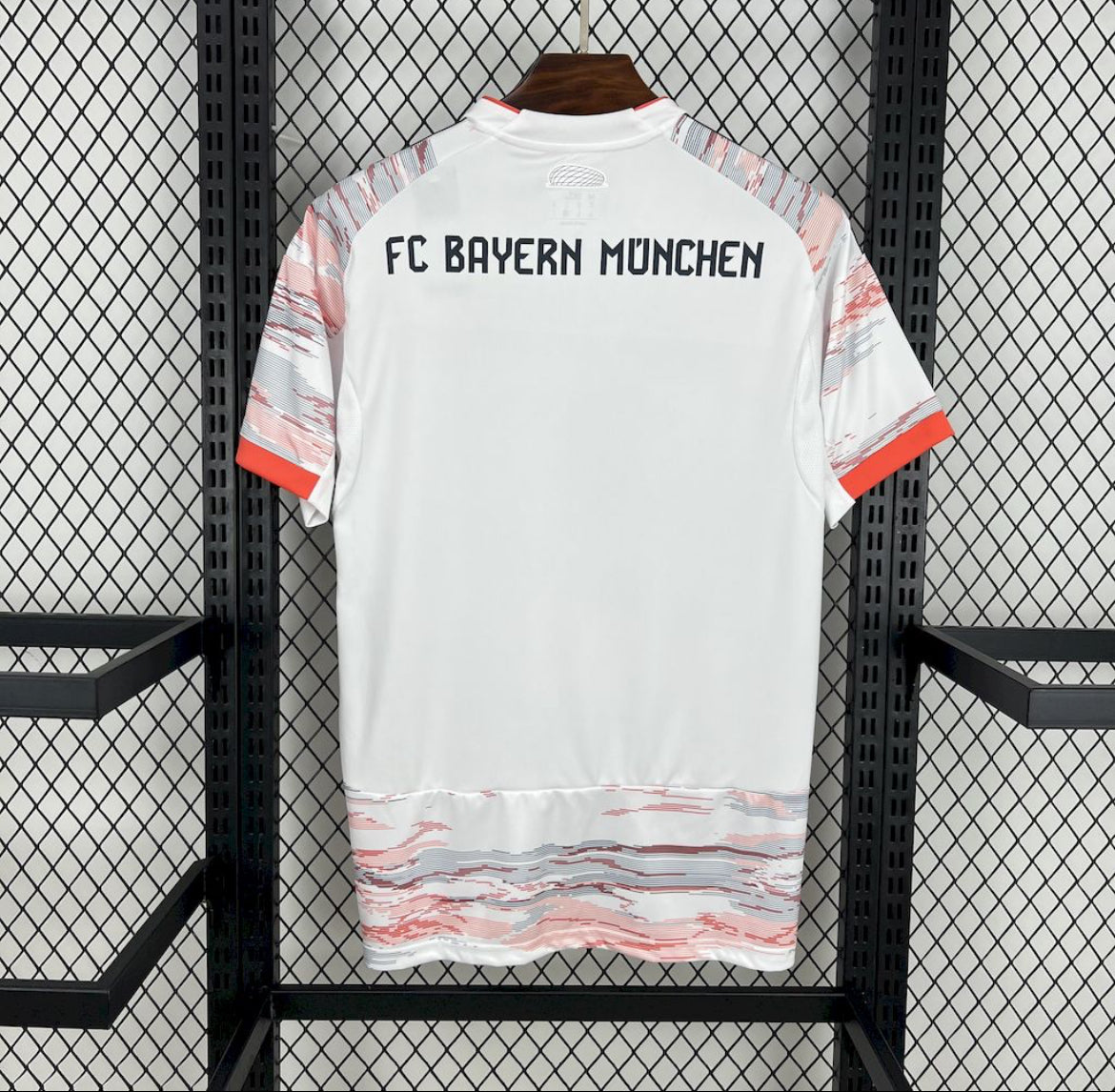 Bayern Munich 2025/26 Uit Shirt